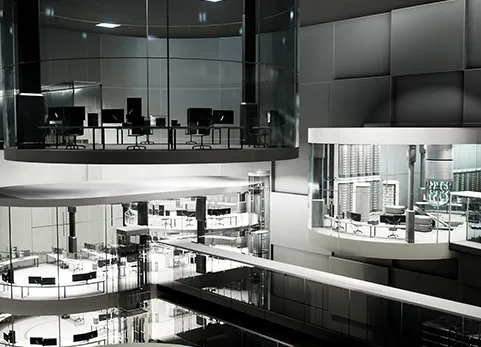 软件/服务器开发设施 - Software/Server Development Facility